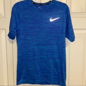 Nike dry-fit workout top